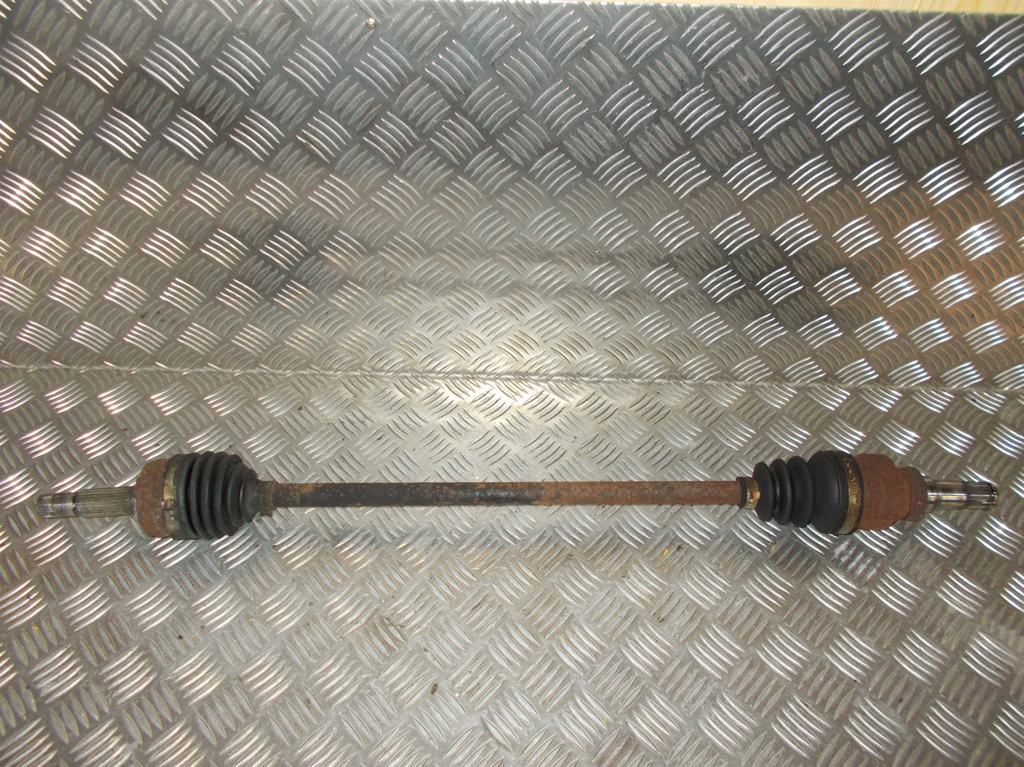 Citroen C1 Trækaksel For H Med OEM Nr. 434100H010A Fra Citroen Ophugger