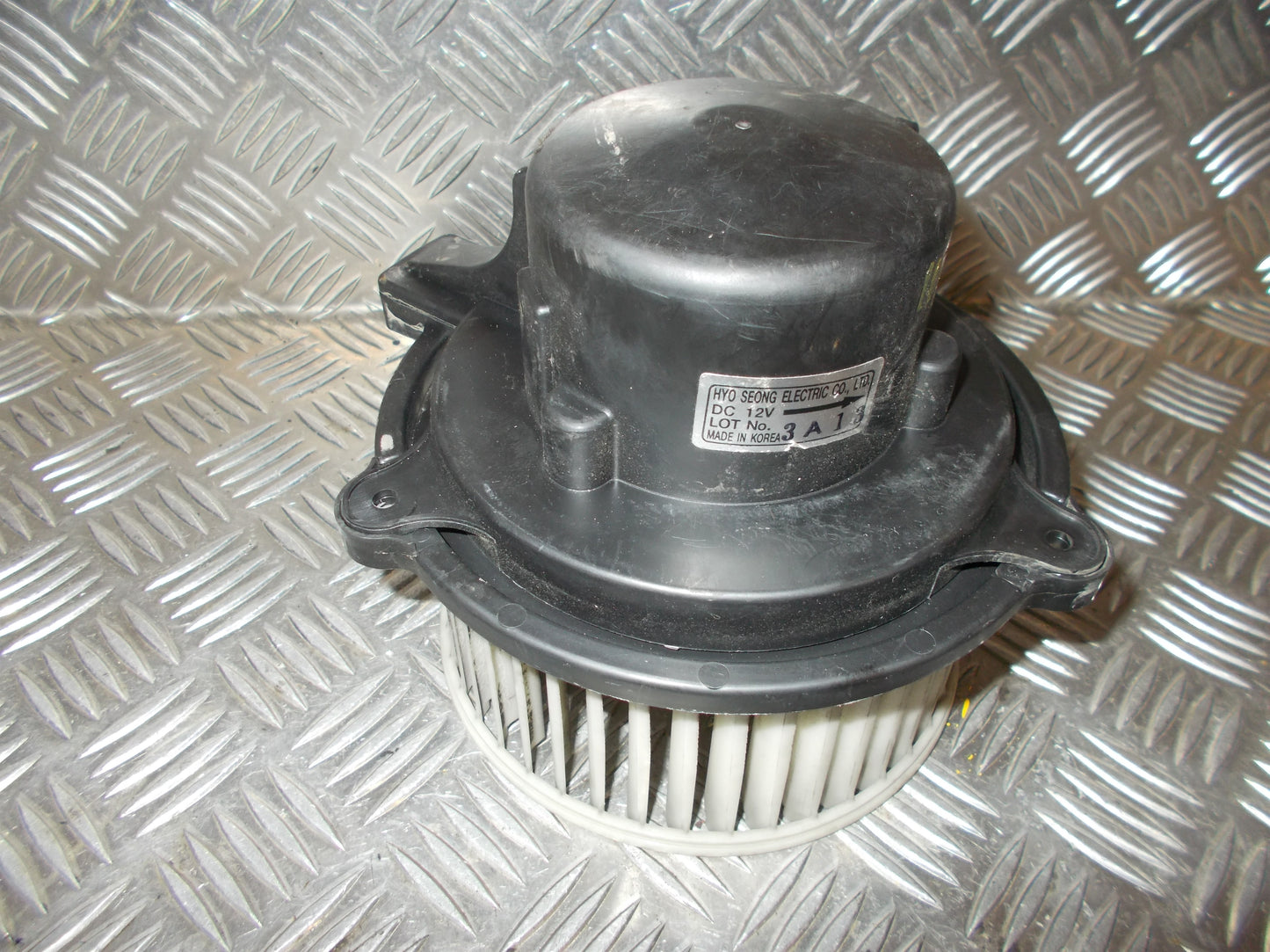 Kia Sorento Varmeblæser Med OEM Nr. Ophugger Fra Kia Ophugger