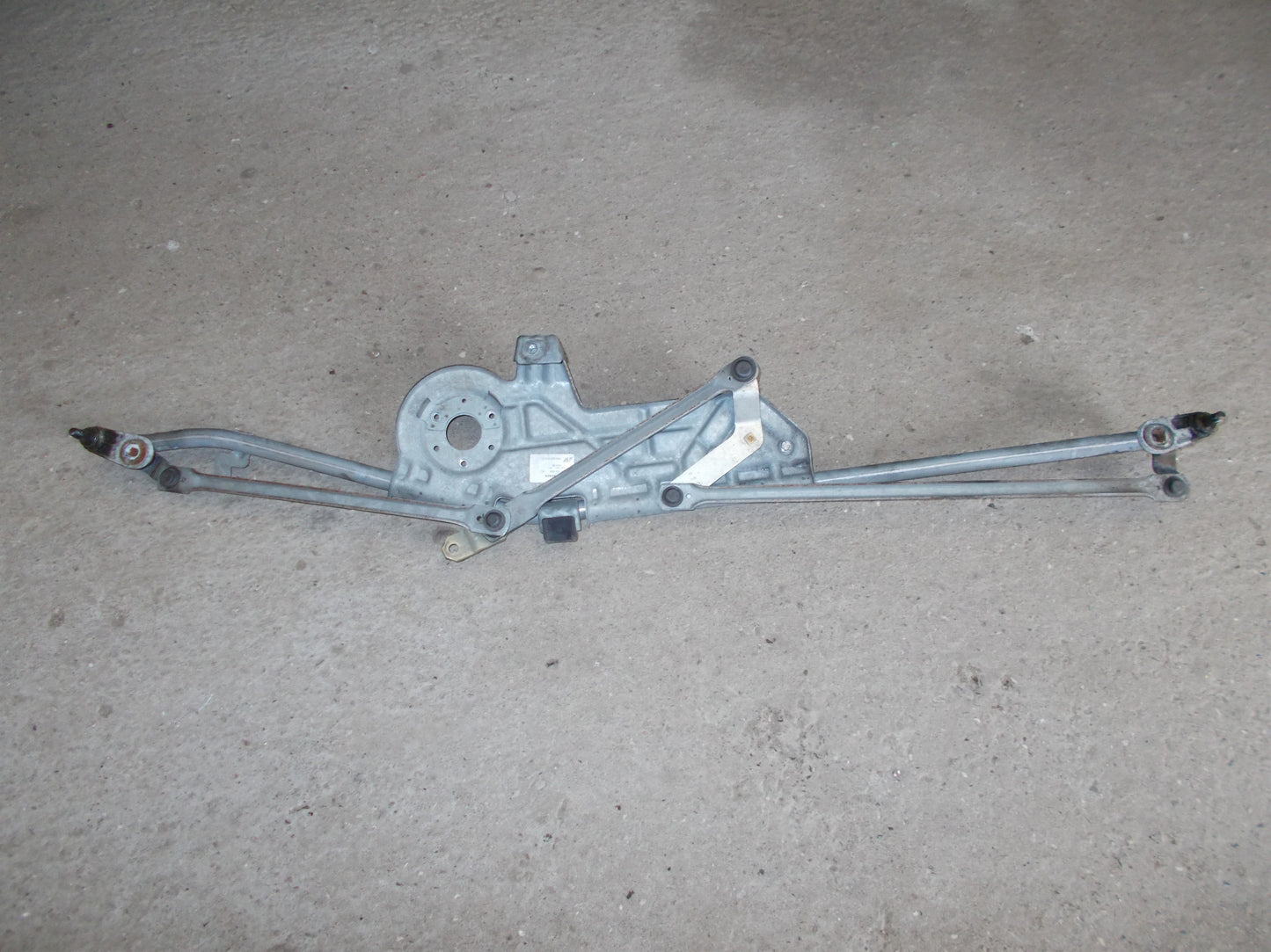 Ford Galaxy Viskertræk Med OEM Nr. Ophugger Fra Ford Ophugger