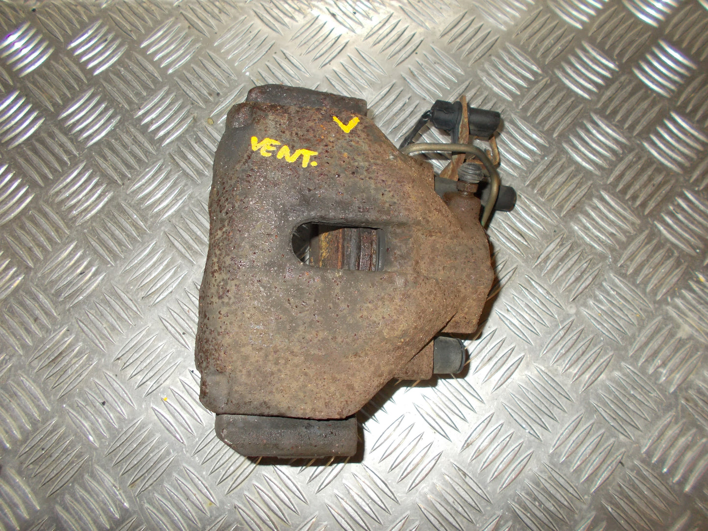 Audi A4 8E/8H Bremsekaliber VF Med OEM Nr. 8E0615123A Fra Audi Ophugger