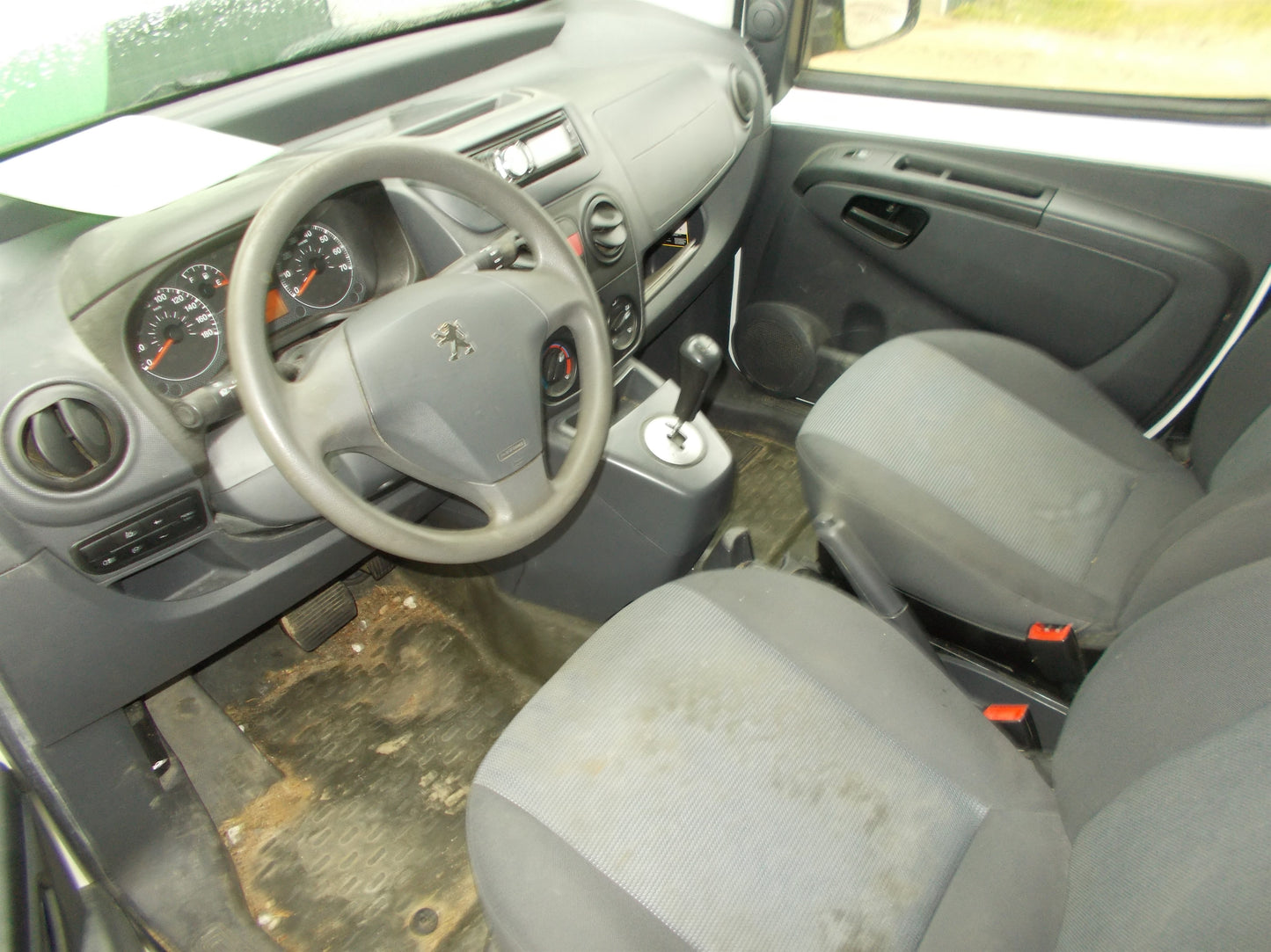 Peugeot Bipper Pluk-Selv-Bil Med OEM Nr. Ophugger Fra Peugeot Ophugger
