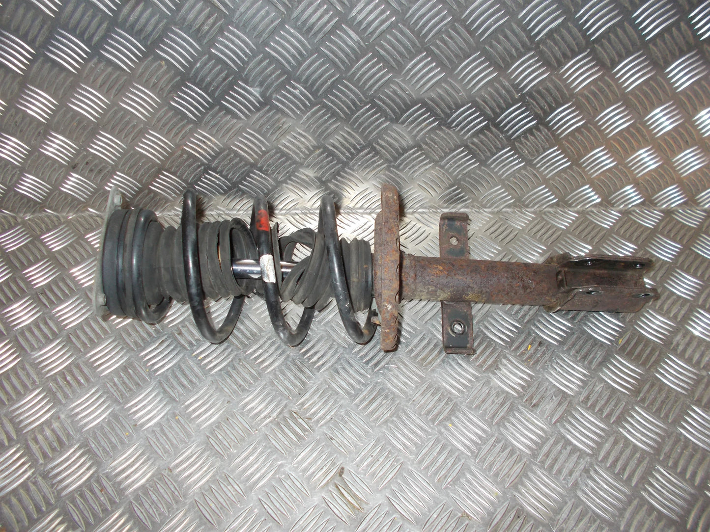 Renault Clio 3 Fjederben For H Med OEM Nr. Ophugger Fra Renault Ophugger
