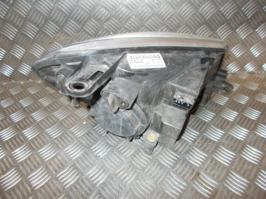 Citroen Berlingo Forlygte Med OEM Nr. 6204AX Fra Citroen Ophugger