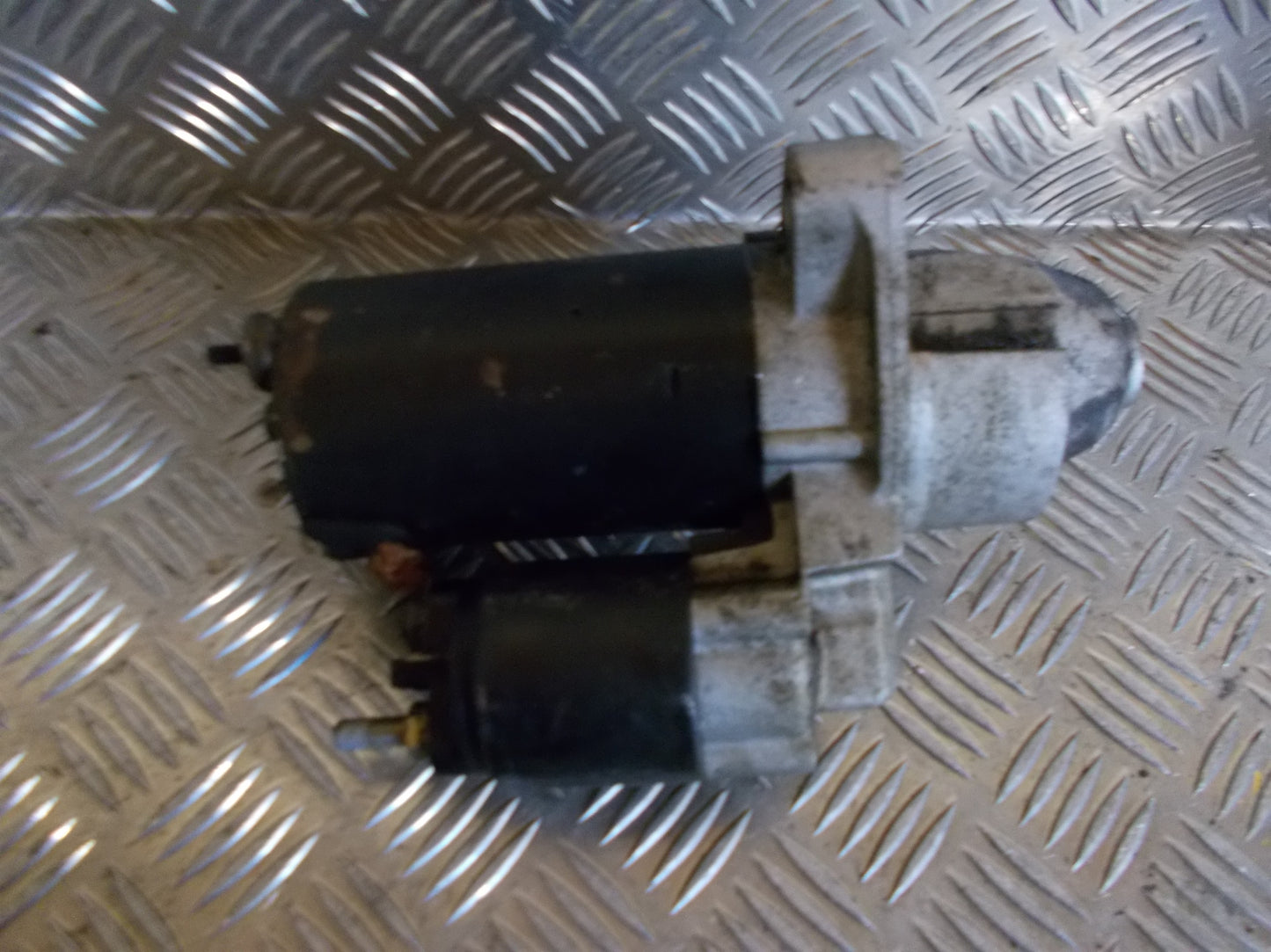 Audi A6 4B Starter Med OEM Nr. 0001107174 Fra Audi Ophugger