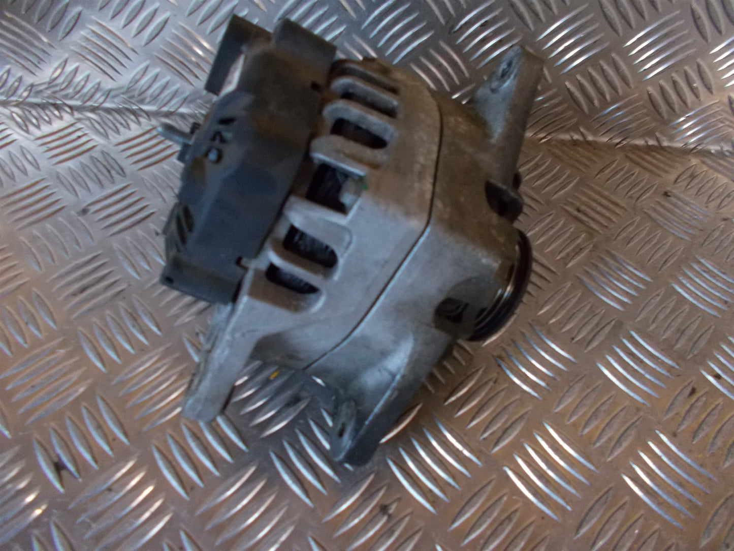 Hyundai Getz Generator Med OEM Nr. 284814 Fra Hyundai Ophugger