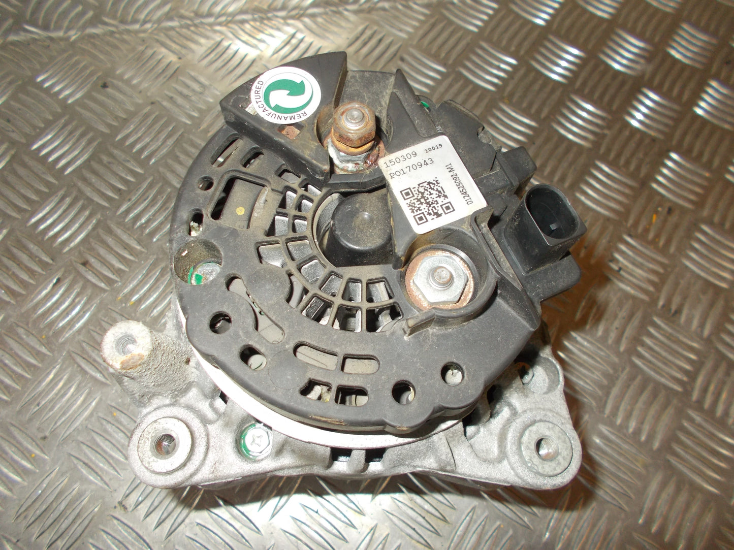 Skoda Fabia Generator Med OEM Nr. 282990 Fra Skoda Ophugger