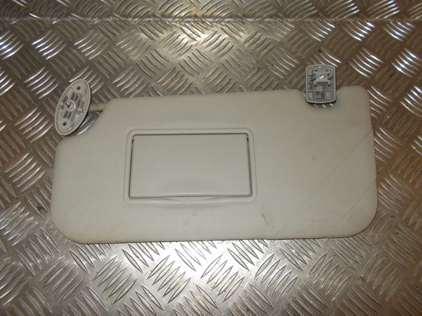 Ford Mondeo 4 Solskærm Med OEM Nr. Ophugger Fra Ford Ophugger