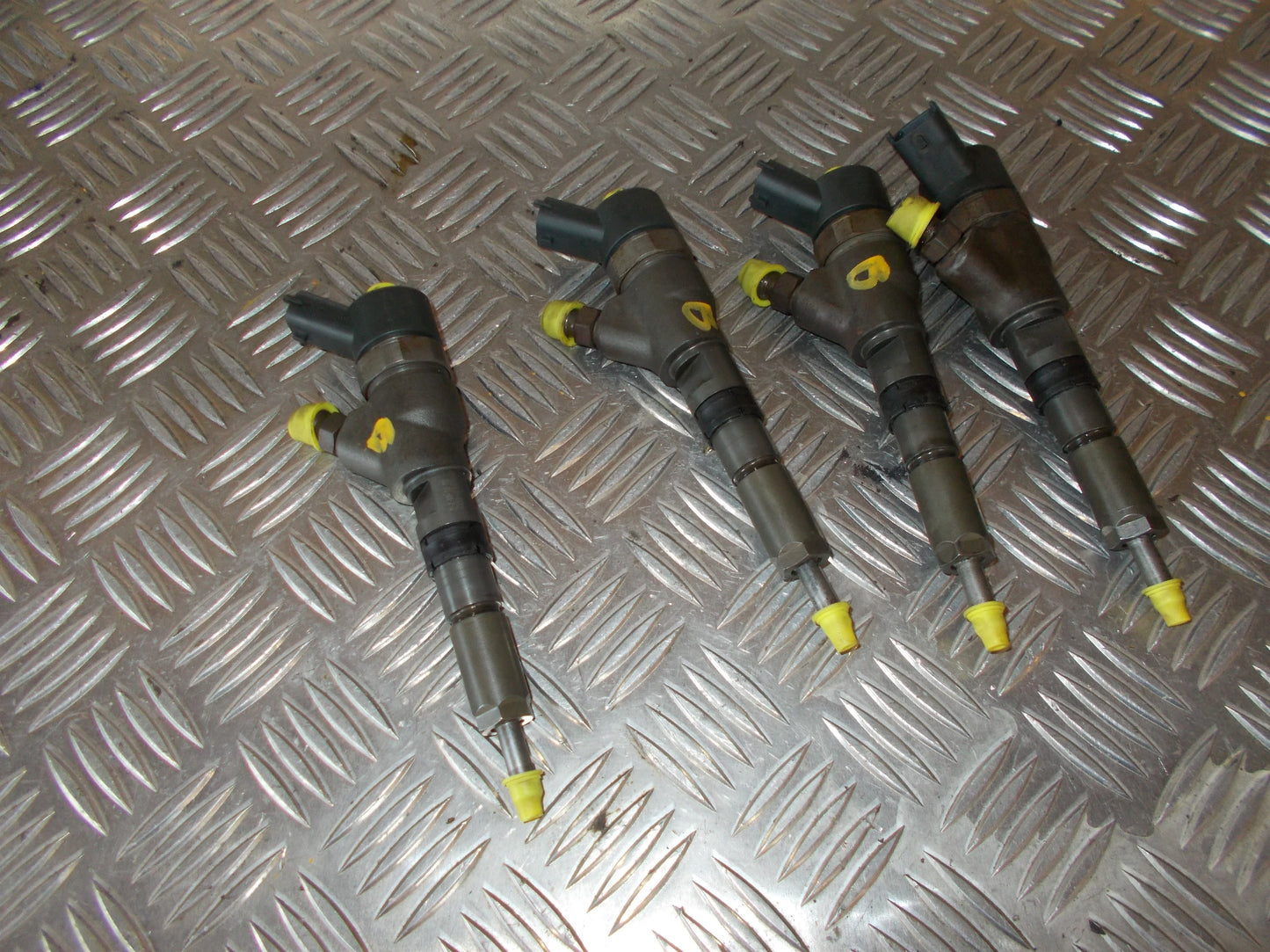 Peugeot 406 Dyse Med OEM Nr. Ophugger Fra Peugeot Ophugger