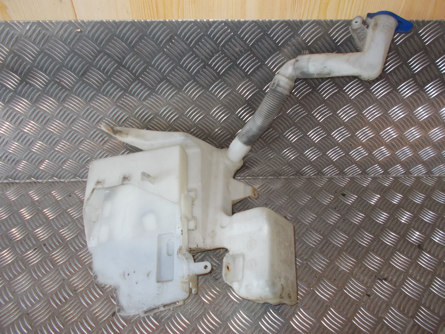 Ford Mondeo 4 Sprinkler M/Motor Med OEM Nr. 6M2113K163AF Fra Ford Ophugger