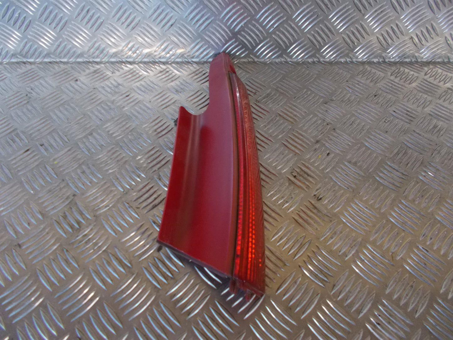 Citroen C4 Baglygte Med OEM Nr. 6351T9 Fra Citroen Ophugger