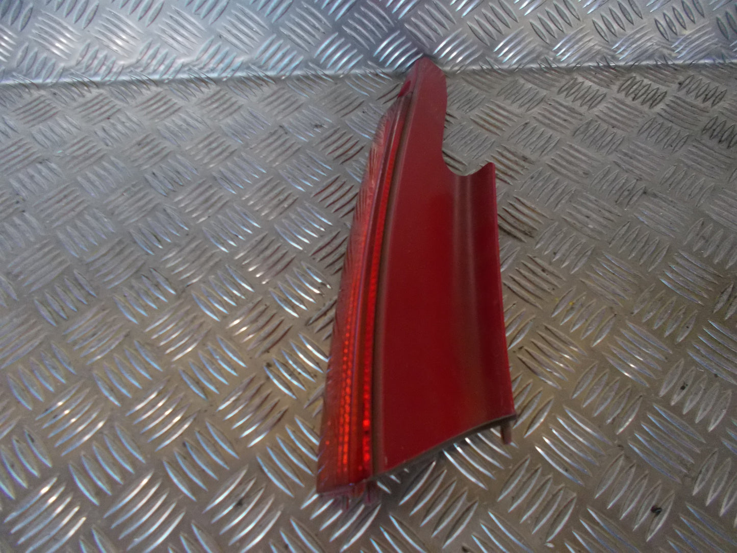 Citroen C4 Baglygte Med OEM Nr. 6351T9 Fra Citroen Ophugger