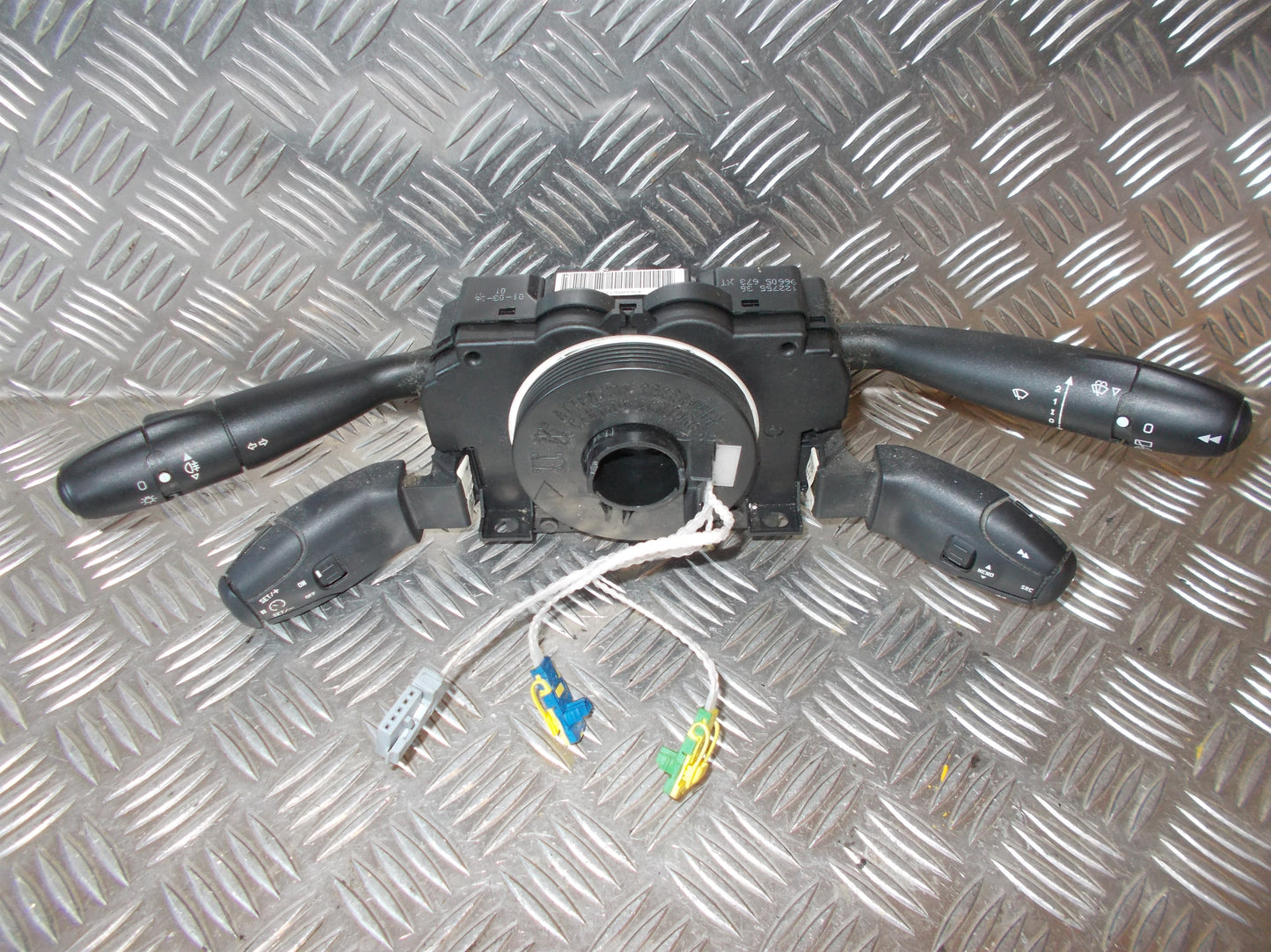 Peugeot 307 Kontakt Combi Med OEM Nr. 96605673XT Fra Peugeot Ophugger