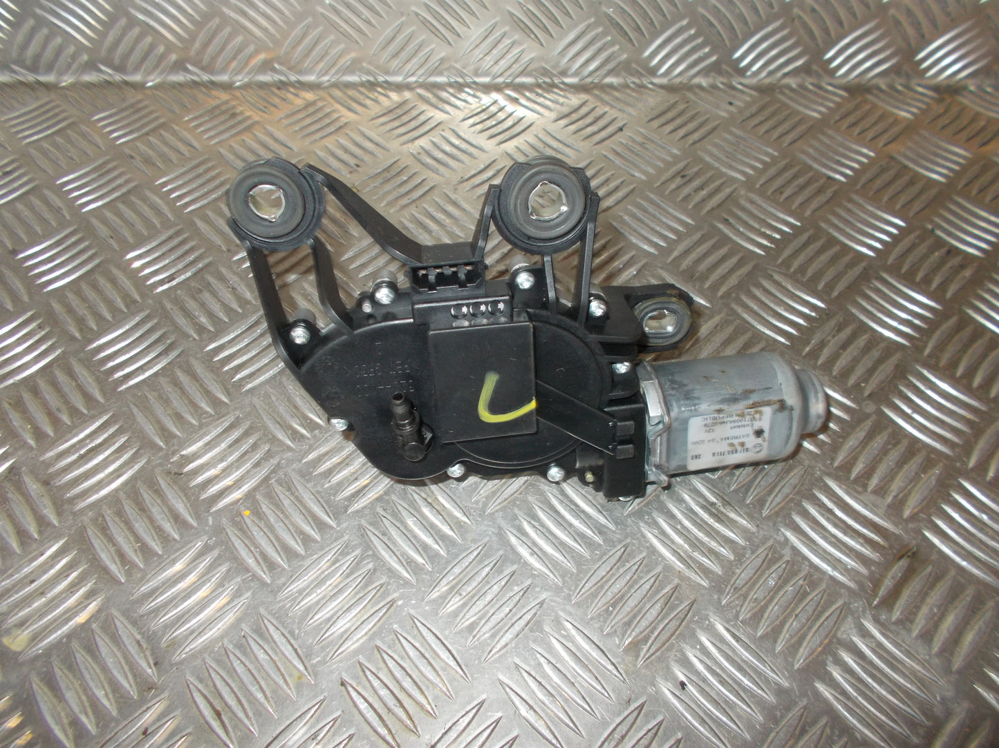Skoda Fabia Bagrudevisker Motor Med OEM Nr. 517955711A Fra Skoda Ophugger