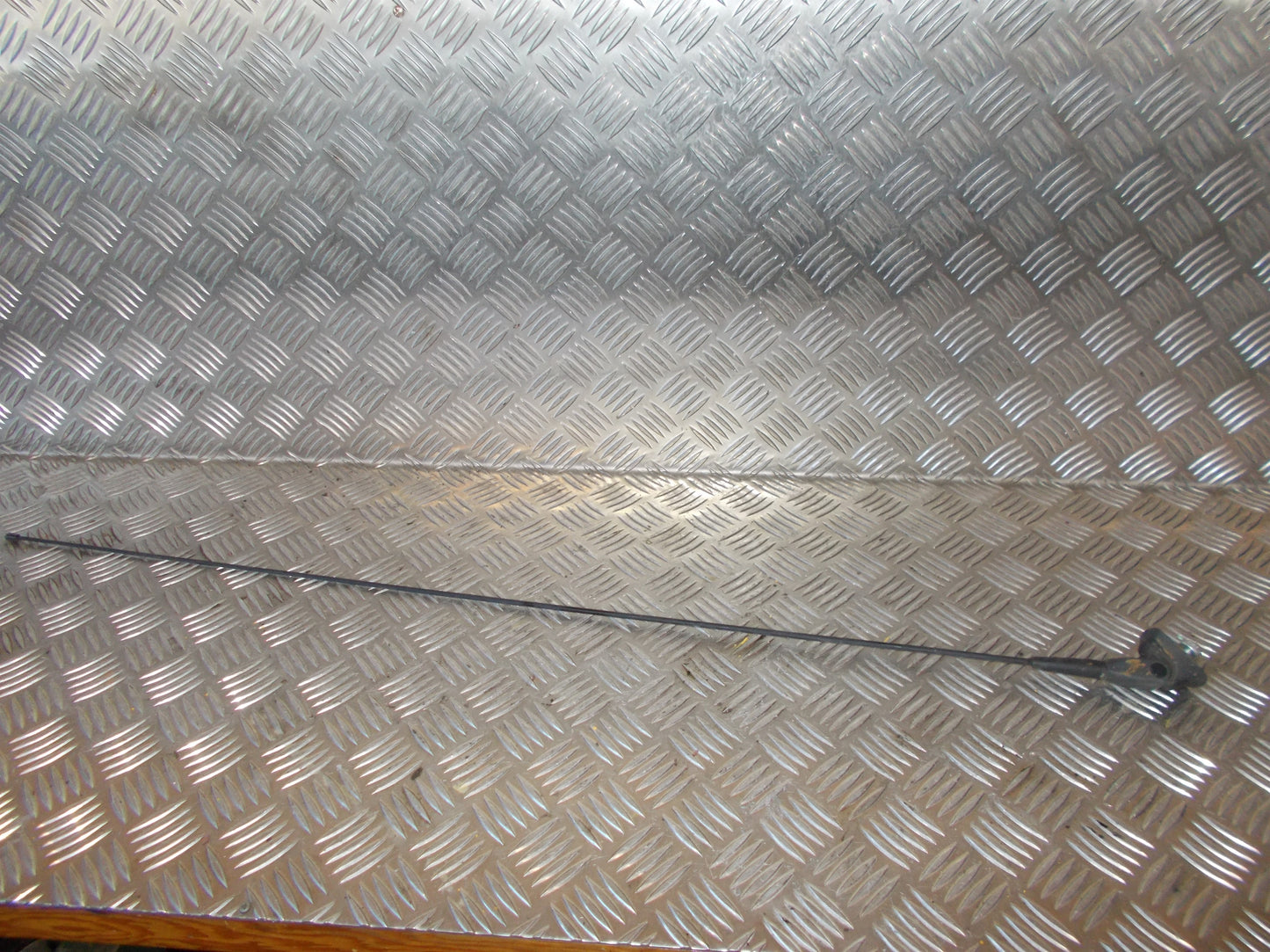 Peugeot 107 Antenne Med OEM Nr. Ophugger Fra Peugeot Ophugger