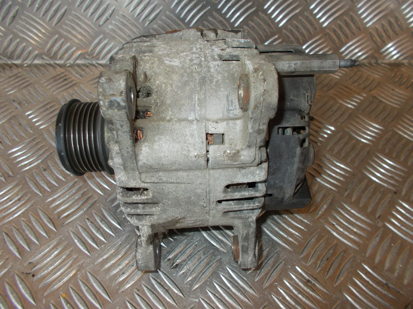Seat Altea Generator Med OEM Nr. 06F903023C Fra Seat Ophugger