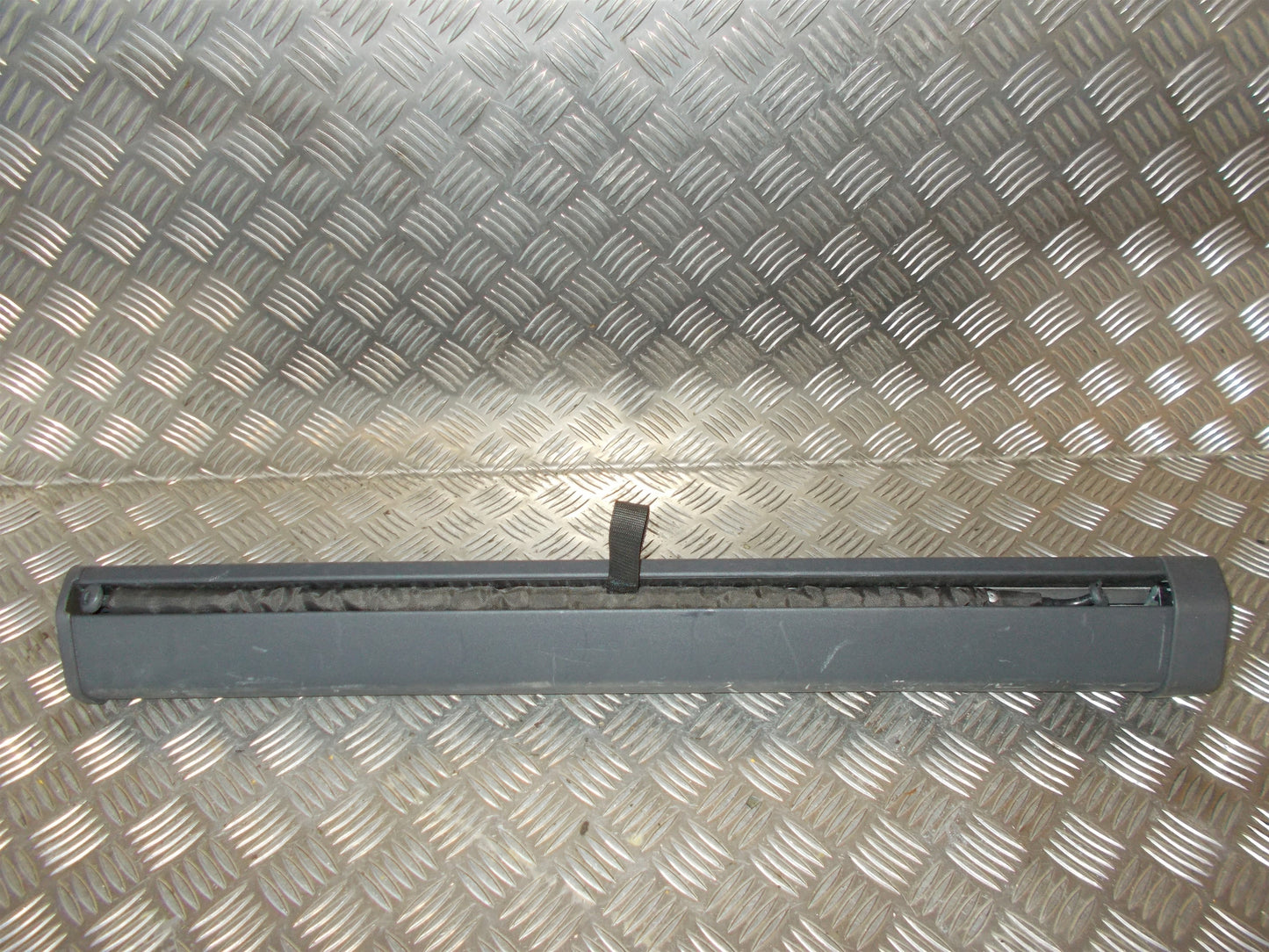 Volvo S60/V60 Hundegitter/Bagagenet Med OEM Nr. Ophugger Fra Volvo Ophugger