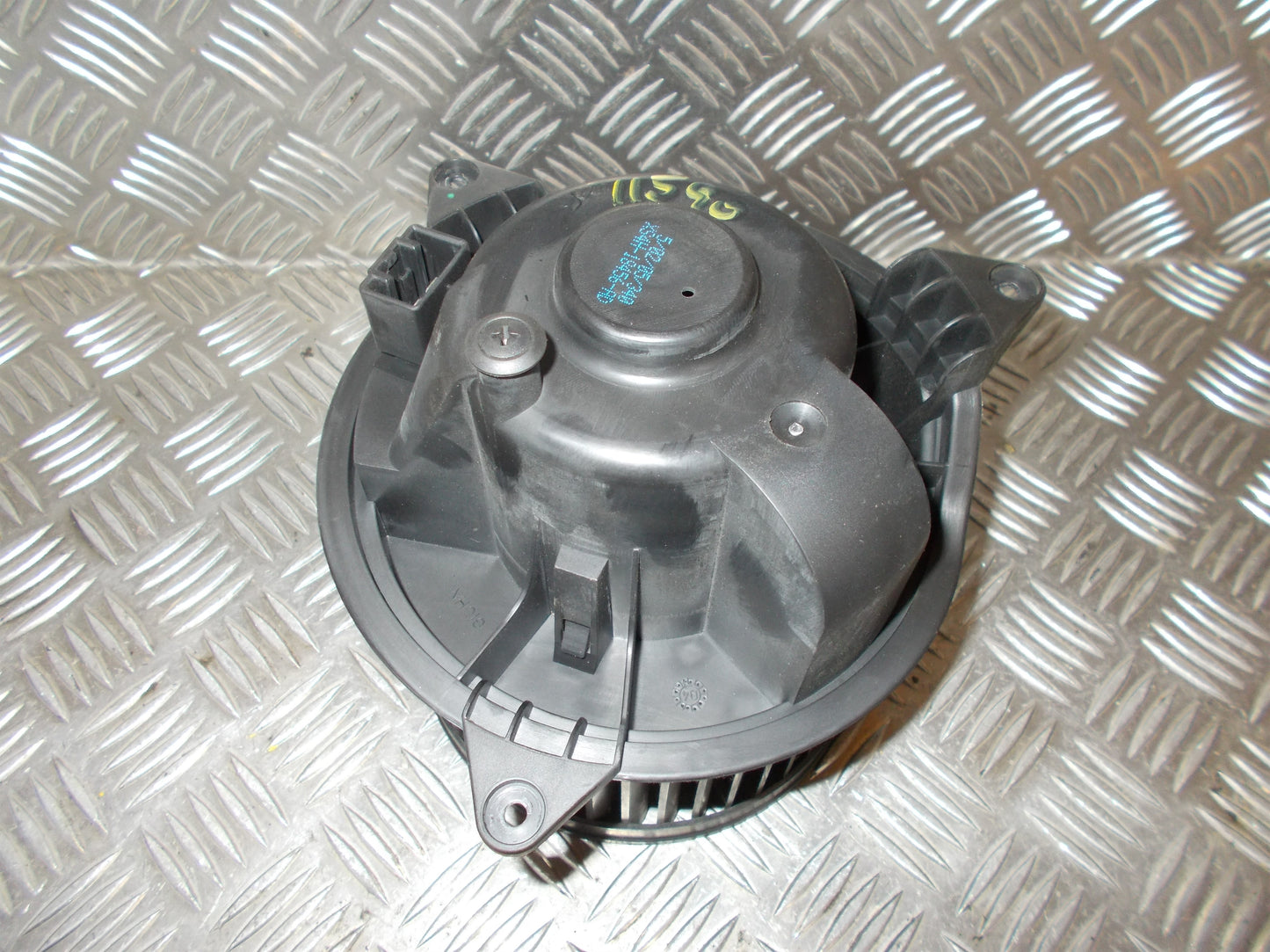 Ford Transit Connect Varmeblæser Med OEM Nr. Ophugger Fra Ford Ophugger