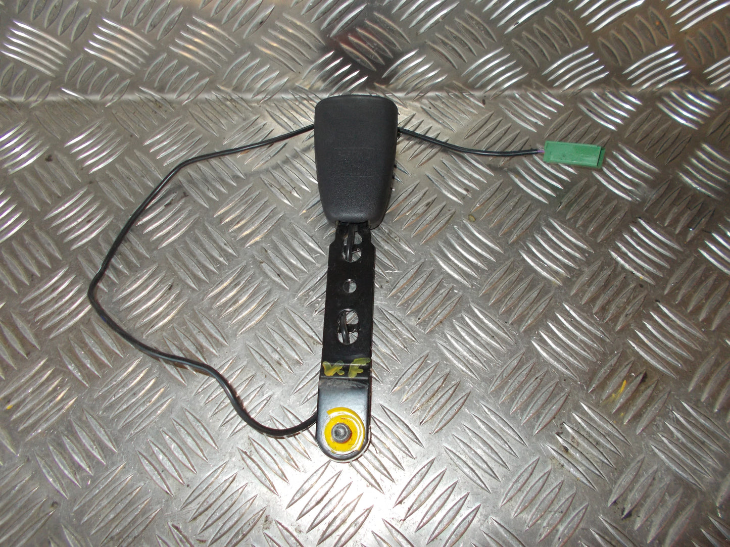 Volvo S60/V60 Seleholder (/-Lås) Med OEM Nr. 8623453 Fra Volvo Ophugger