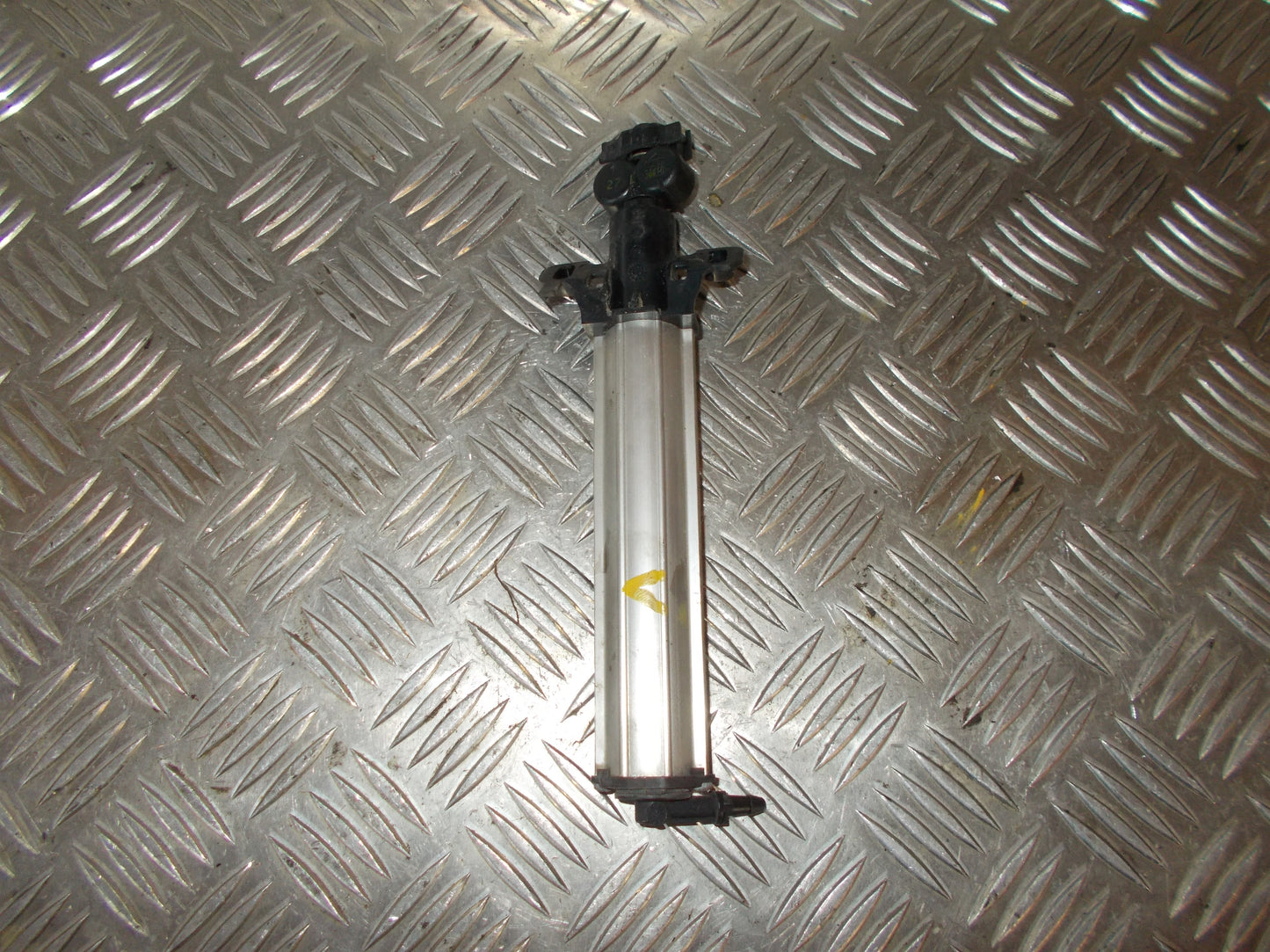 Volvo S60/V60 Sprinklerdyse Med OEM Nr. 3421006272 Fra Volvo Ophugger