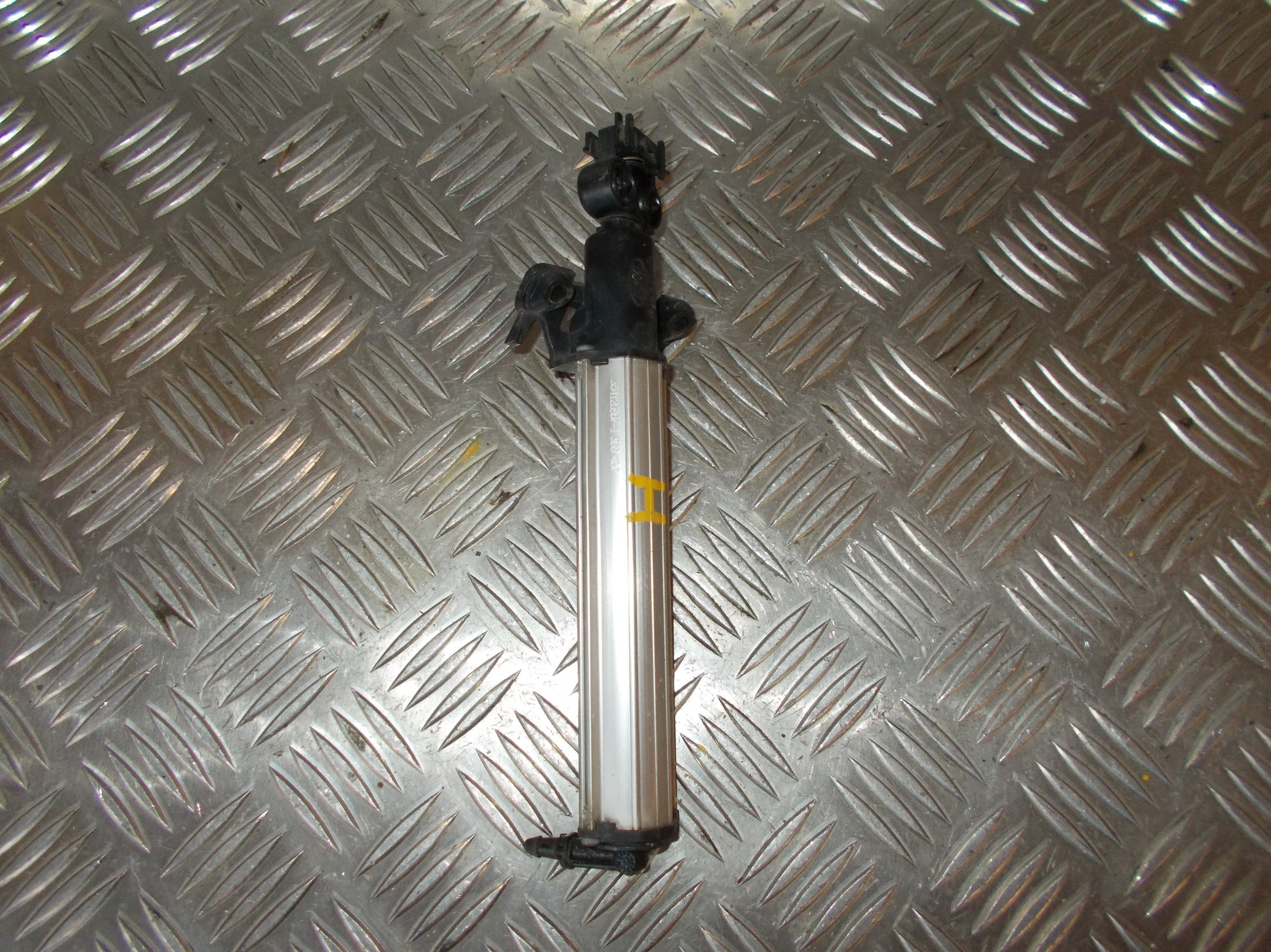 Volvo S60/V60 Sprinklerdyse Med OEM Nr. 3541209071 Fra Volvo Ophugger