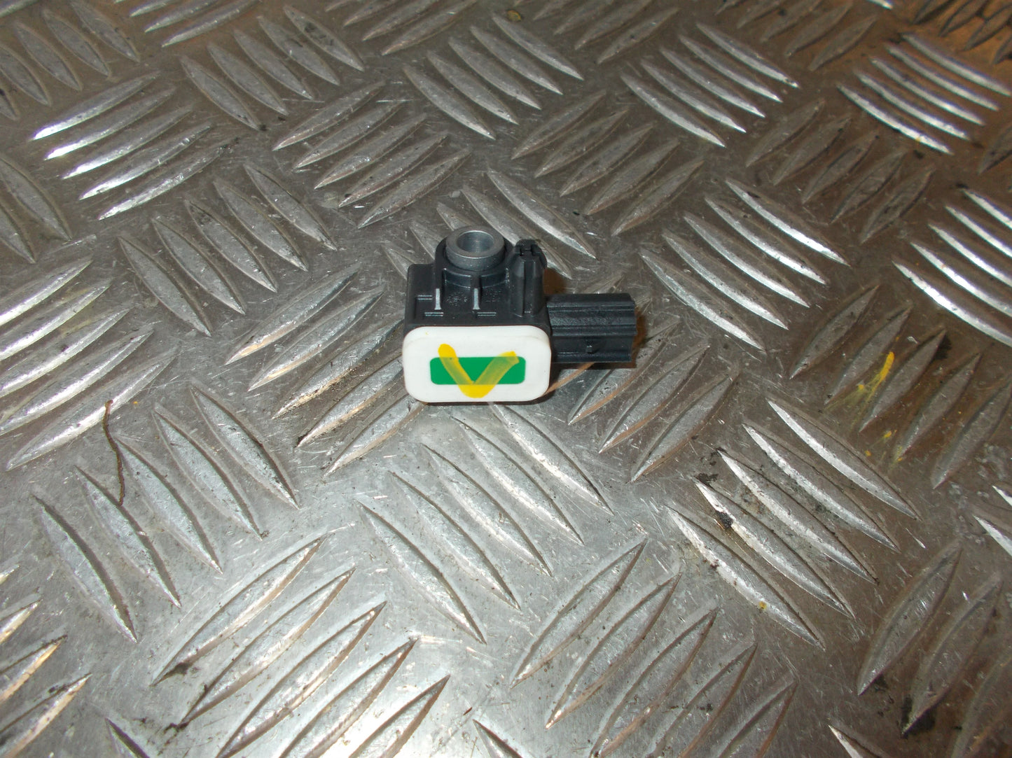 Volvo S60/V60 Airbag Føler Med OEM Nr. 5V4T14B006AA Fra Volvo Ophugger