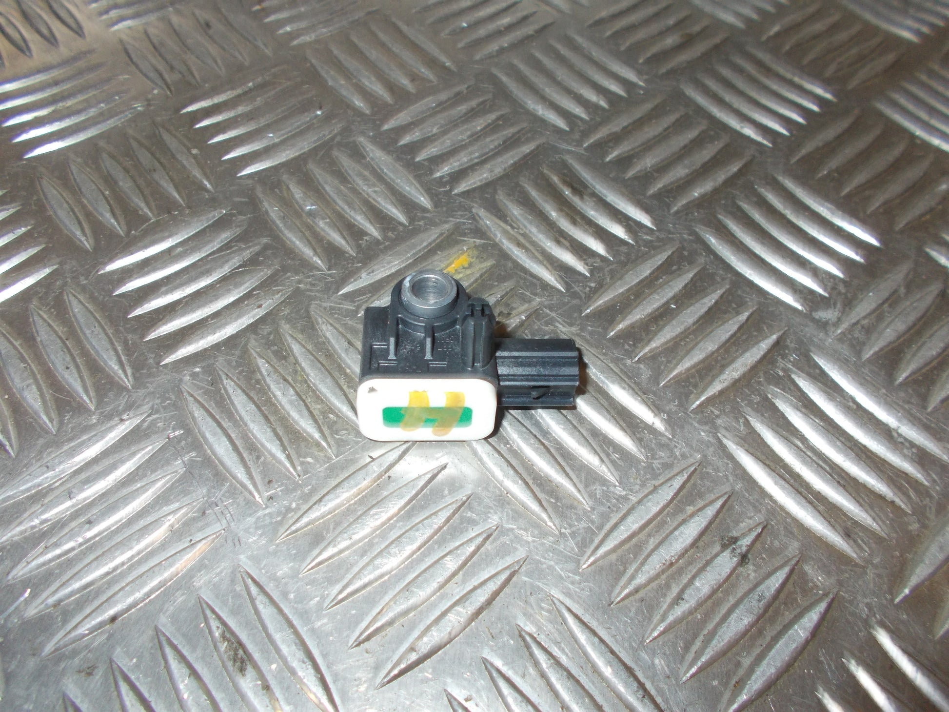 Volvo S60/V60 Airbag Føler Med OEM Nr. 8V4T14B006AA Fra Volvo Ophugger