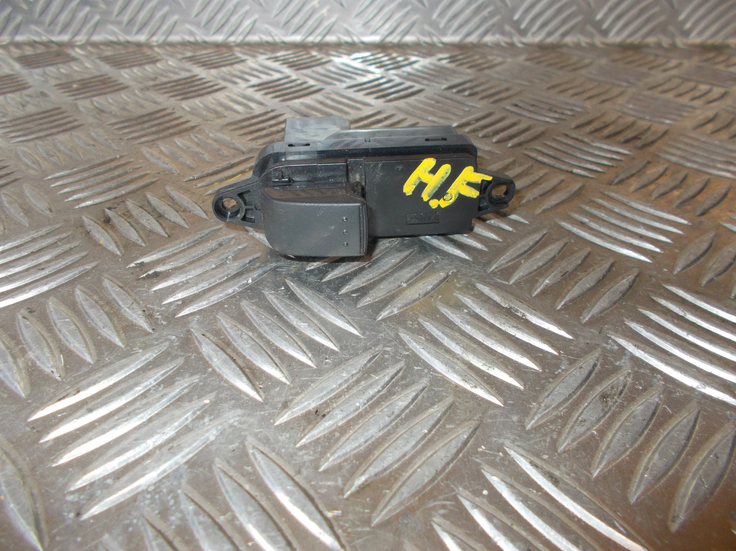 Mazda 6 Gg/Gy Kontakt Rudehejs Med OEM Nr. Ophugger Fra Mazda Ophugger