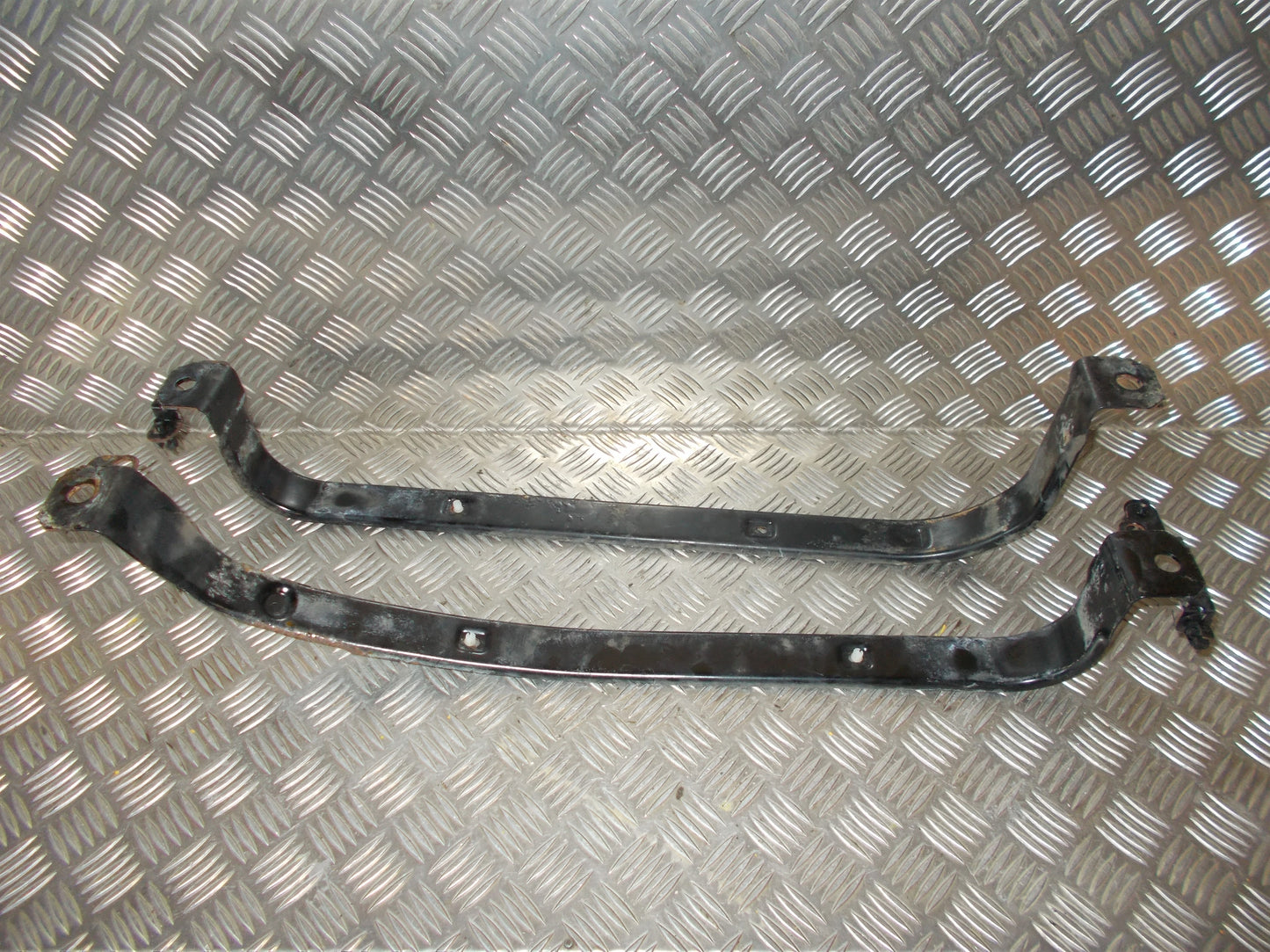 Volvo S60/V60 Tankbånd Med OEM Nr. 31380338 Fra Volvo Ophugger