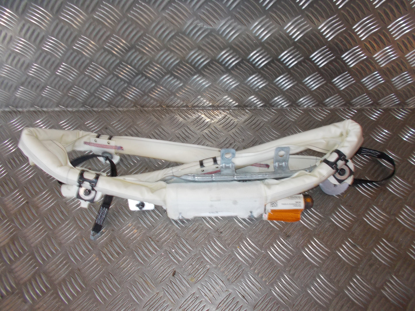 Volvo S60/V60 Airbag Loft Med OEM Nr. P30780647 Fra Volvo Ophugger