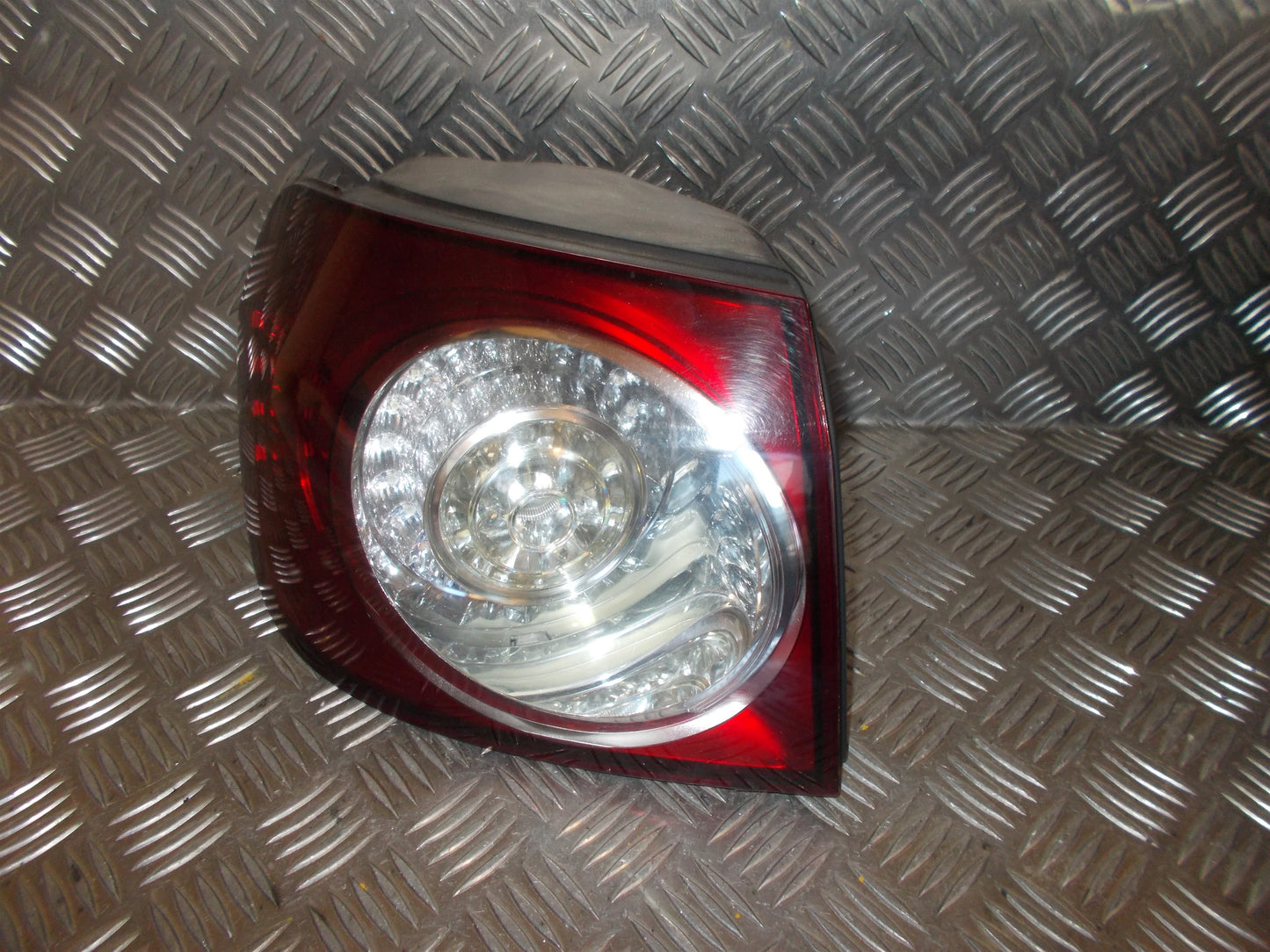 VW Golf 5 1K Baglygte Med OEM Nr. 5M0945095N Fra VW Ophugger