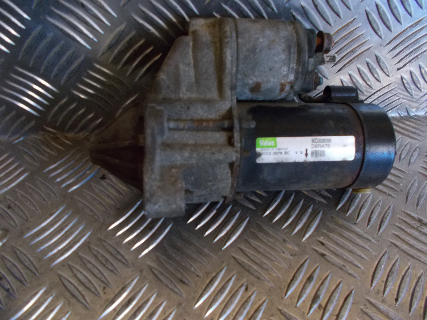 Mitsubishi Space Star Starter Med OEM Nr. MD308088/D6RA76 Fra Mitsubishi Ophugger