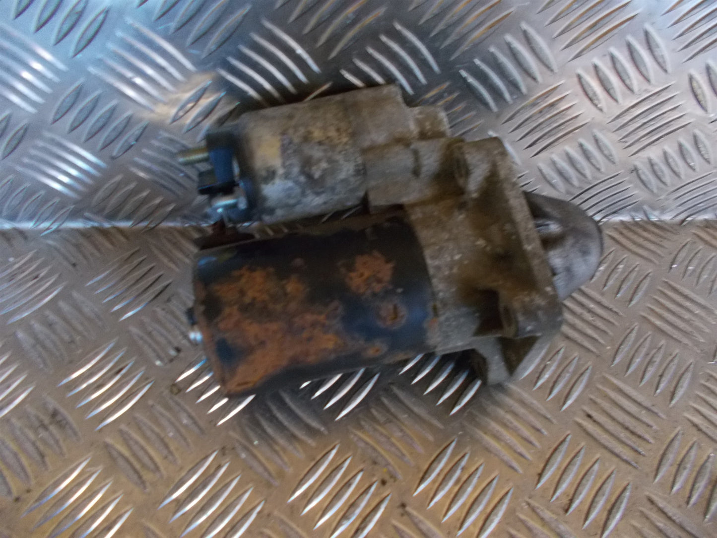 Ford Ka Starter Med OEM Nr. 1871851 Fra Ford Ophugger