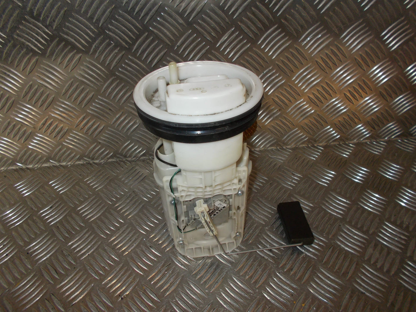 Skoda Fabia Benz/Brændstofpumpe El Med OEM Nr. 6Q0919051F Fra Skoda Ophugger