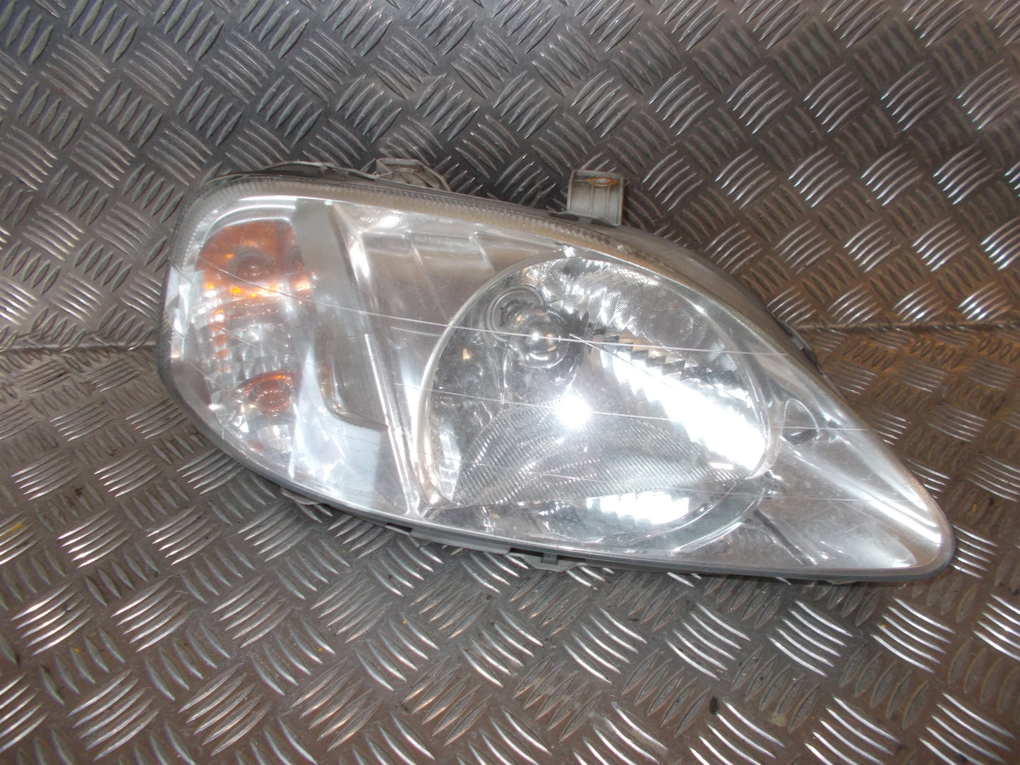 Honda Civic 3D Forlygte Med OEM Nr. Ophugger Fra Honda Ophugger