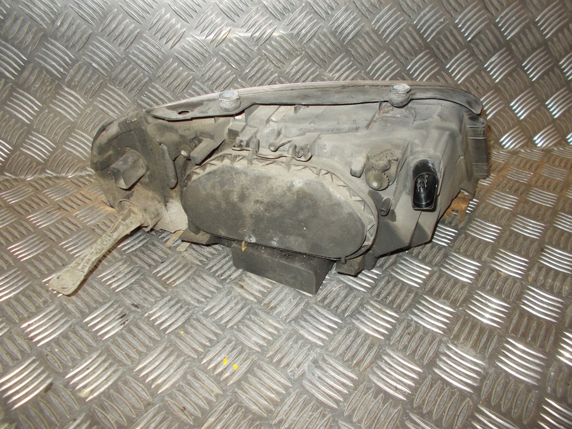 Seat Alhambra 7M Forlygte Med OEM Nr. 7M7941015M Fra Seat Ophugger