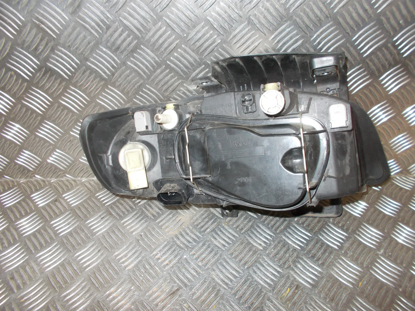 Seat Cordoba Forlygte Med OEM Nr. 6K1941043A Fra Seat Ophugger