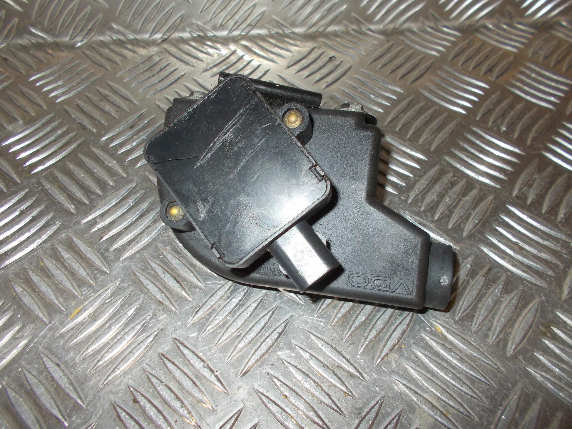 Peugeot 406 Spjældhus Med OEM Nr. Ophugger Fra Peugeot Ophugger