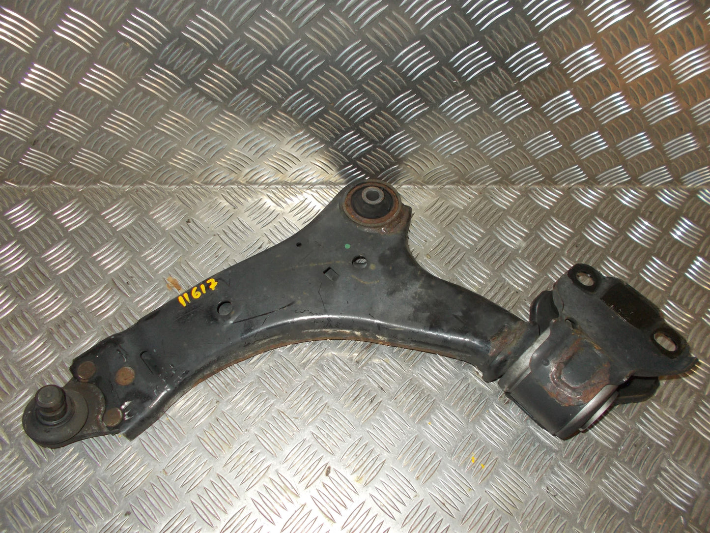 Volvo Xc60 Bærearm F.N. V Med OEM Nr. 31317665 Fra Volvo Ophugger