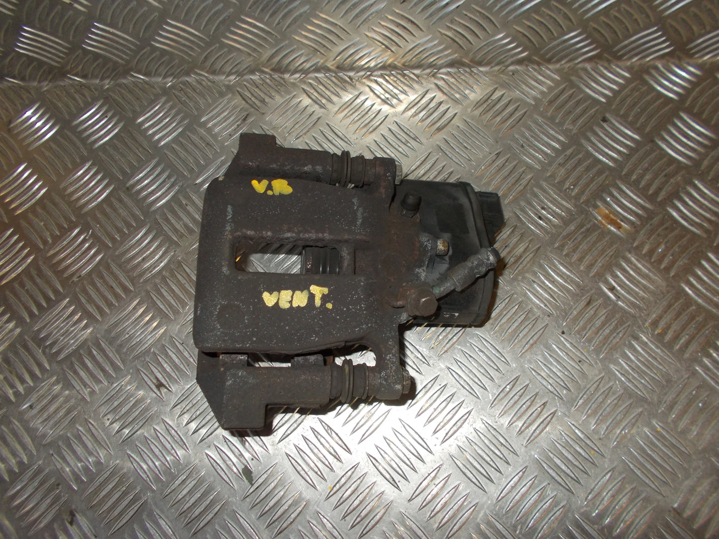 Volvo XC60 Bremsekaliber VB Med OEM Nr. 36001375 Fra Volvo Ophugger