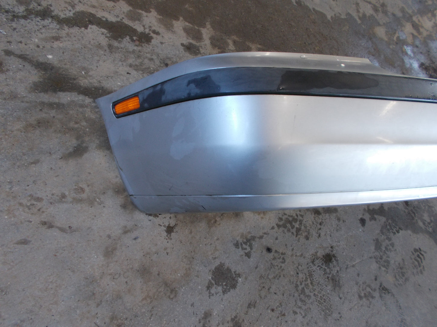 Volvo S40/V40 Bagkofanger Med OEM Nr. 30899313 Fra Volvo Ophugger