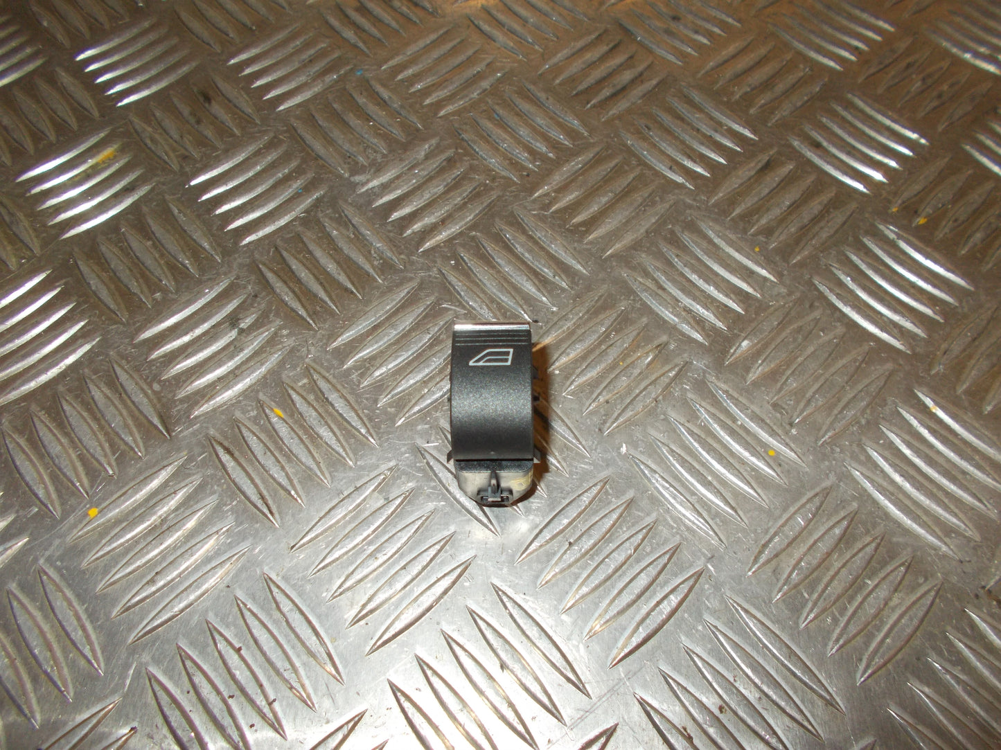 Ford C‑Max 2 Kontakt Rudehejs Med OEM Nr. BM5T14529AB Fra Ford Ophugger