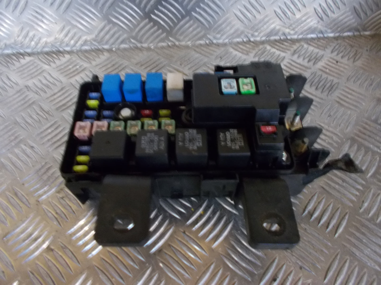 Hyundai Sonata Sikringsboks Med OEM Nr. 919503K560 Fra Hyundai Ophugger