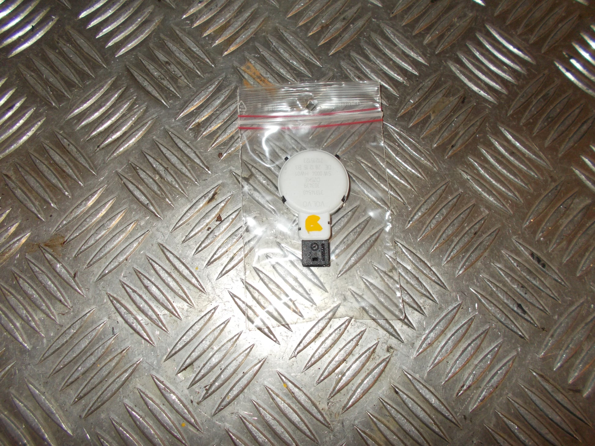 Volvo V70 Regnsensor Med OEM Nr. 31314540 Fra Volvo Ophugger