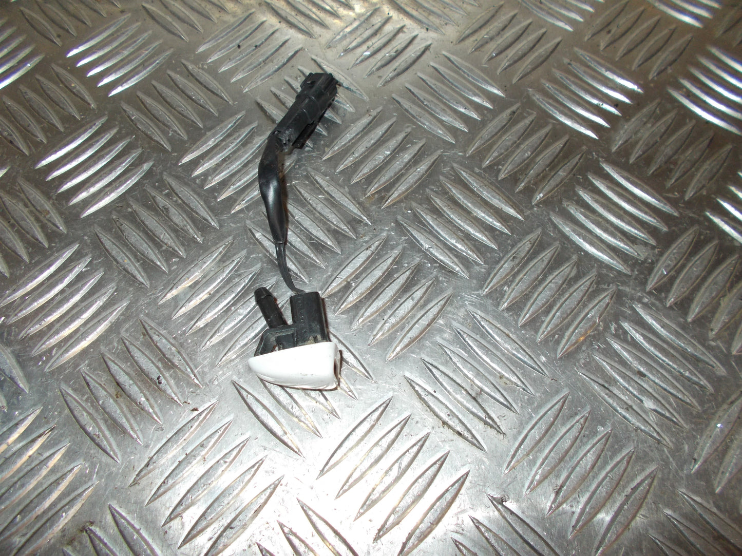 Volvo V70 Sprinklerdyse Med OEM Nr. Ophugger Fra Volvo Ophugger