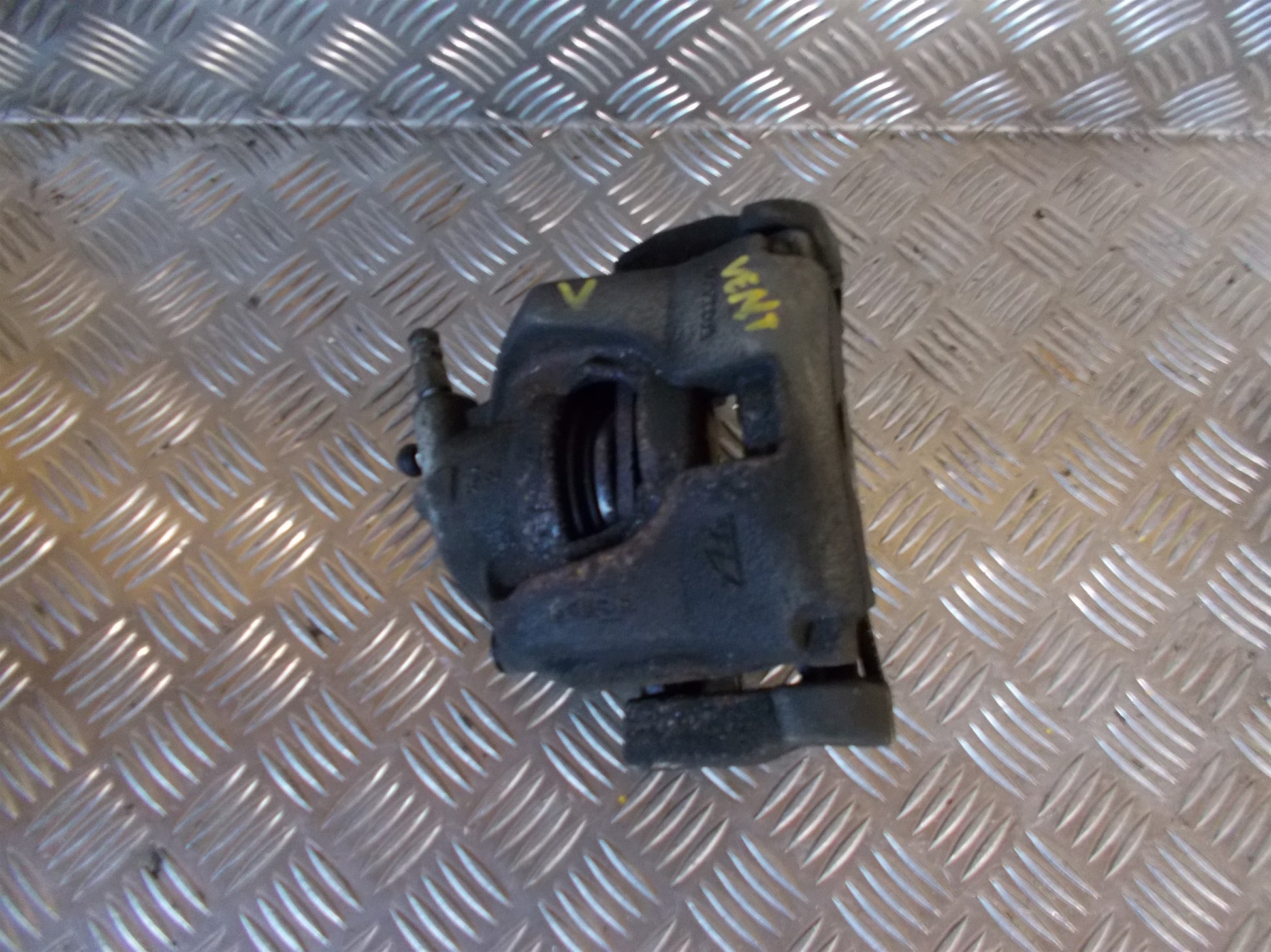 Volvo V70 Bremsekaliber VF Med OEM Nr. 8603753 Fra Volvo Ophugger