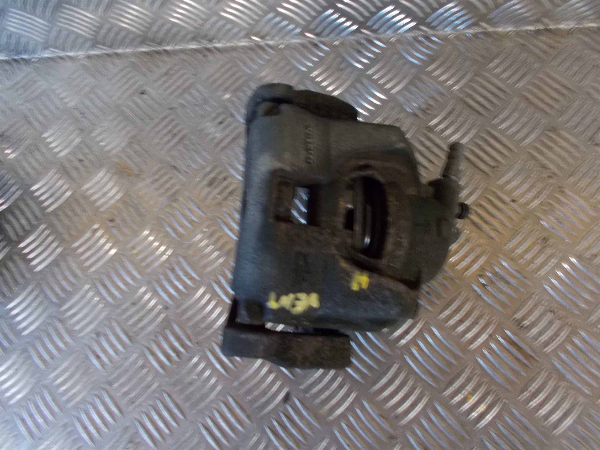 Volvo V70 Bremsekaliber HF Med OEM Nr. 8603754 Fra Volvo Ophugger