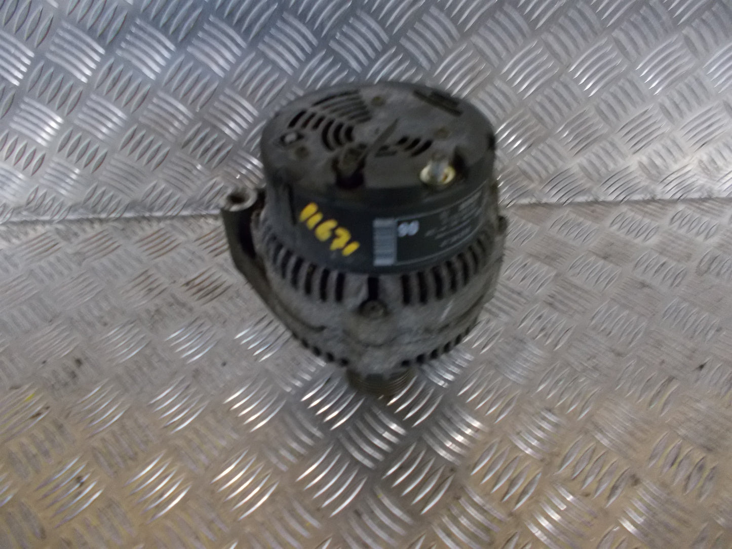 Saab 9‑3 Generator Med OEM Nr. 0123320057 Fra Saab Ophugger