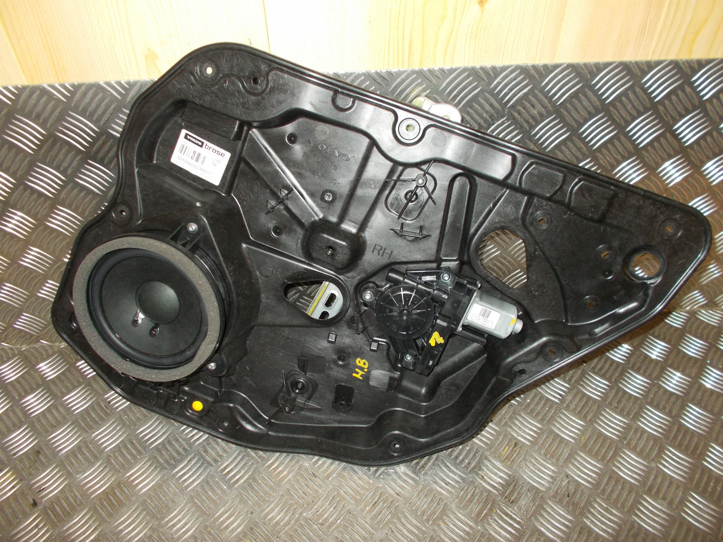 Volvo V70 Rudemotor - Rudehejs Med OEM Nr. 913951 Fra Volvo Ophugger
