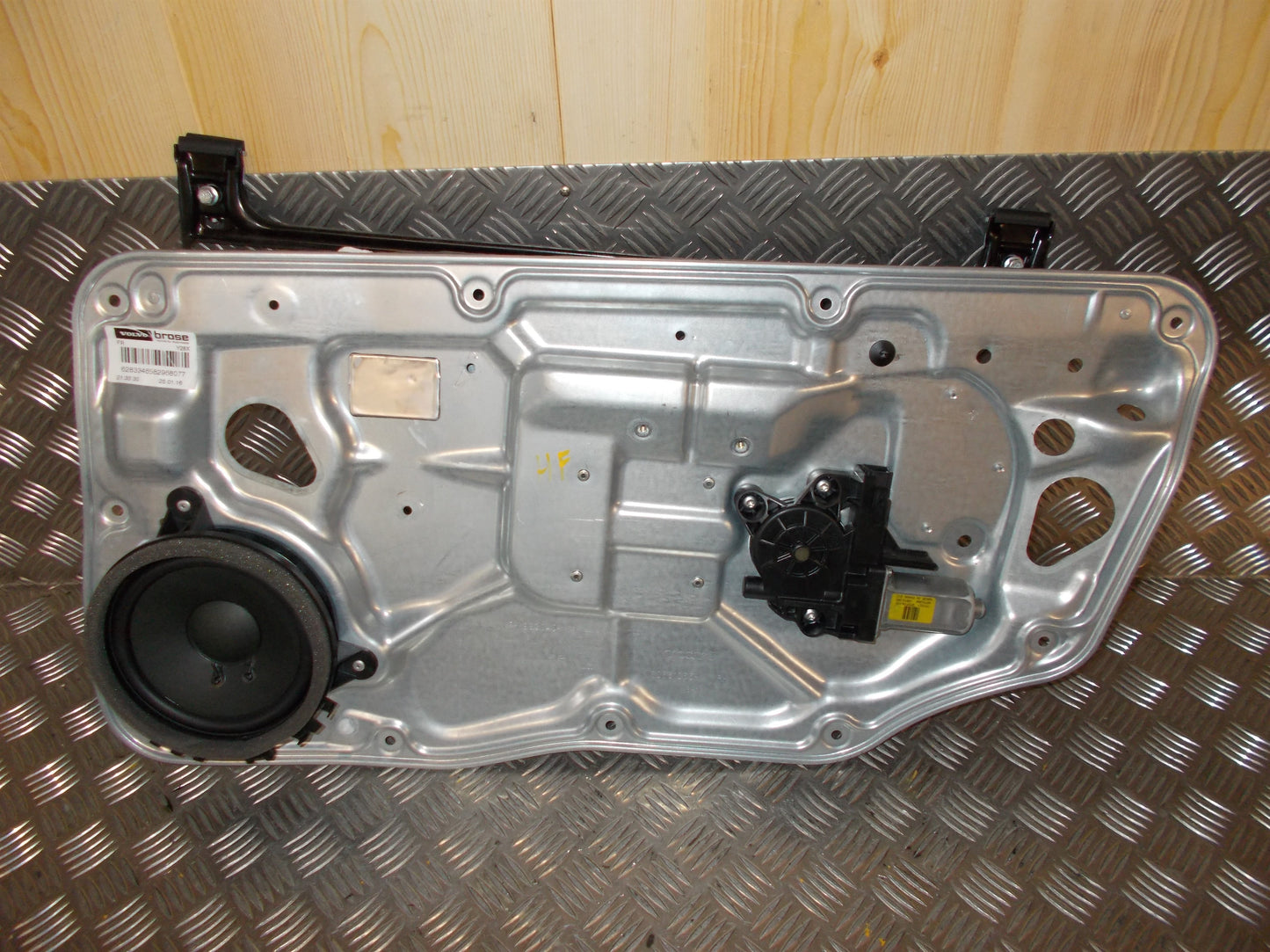 Volvo V70 Rudemotor - Rudehejs Med OEM Nr. 30661066 Fra Volvo Ophugger