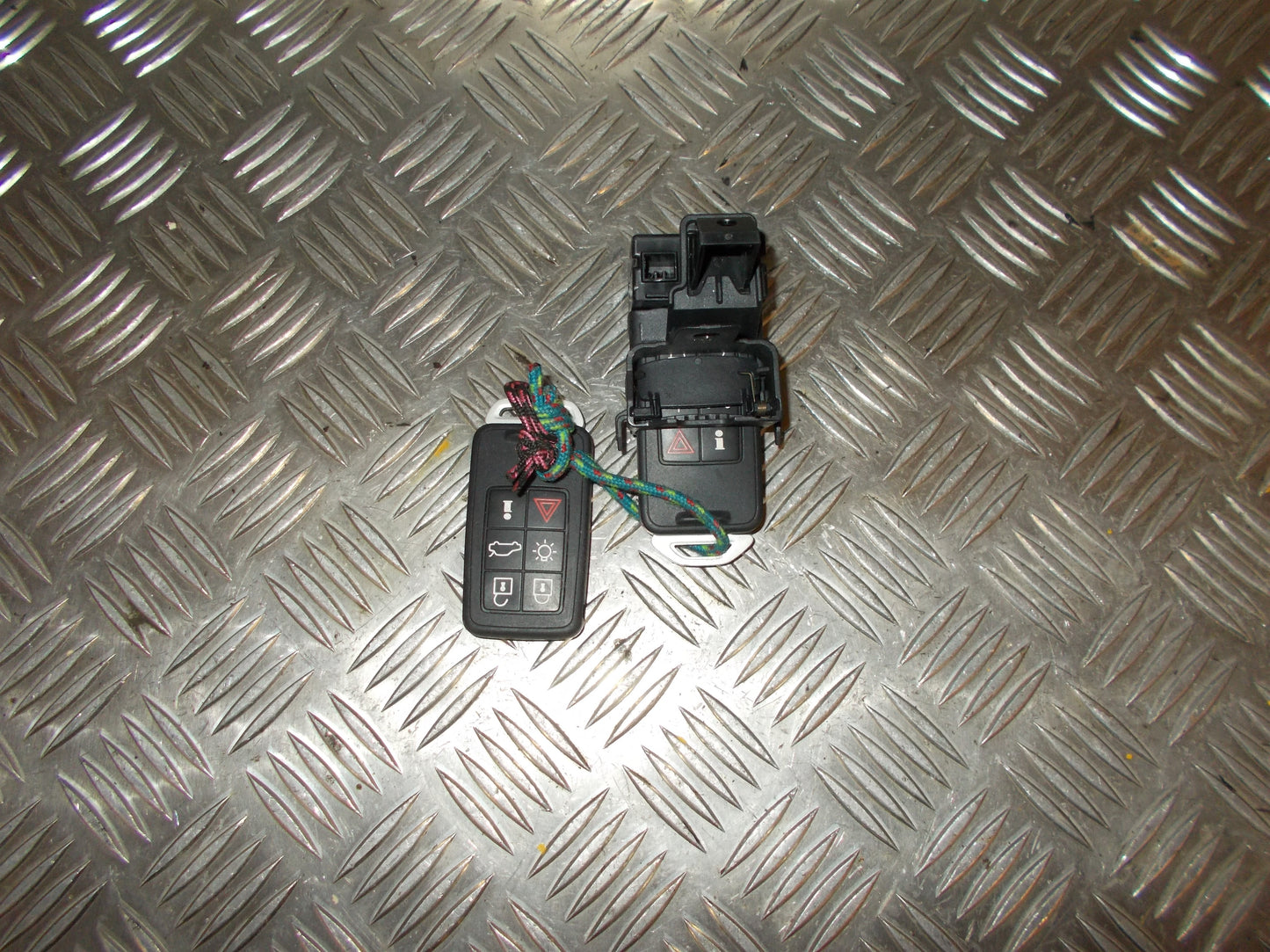 Volvo V70 Ratlås Med OEM Nr. 31252952 Fra Volvo Ophugger